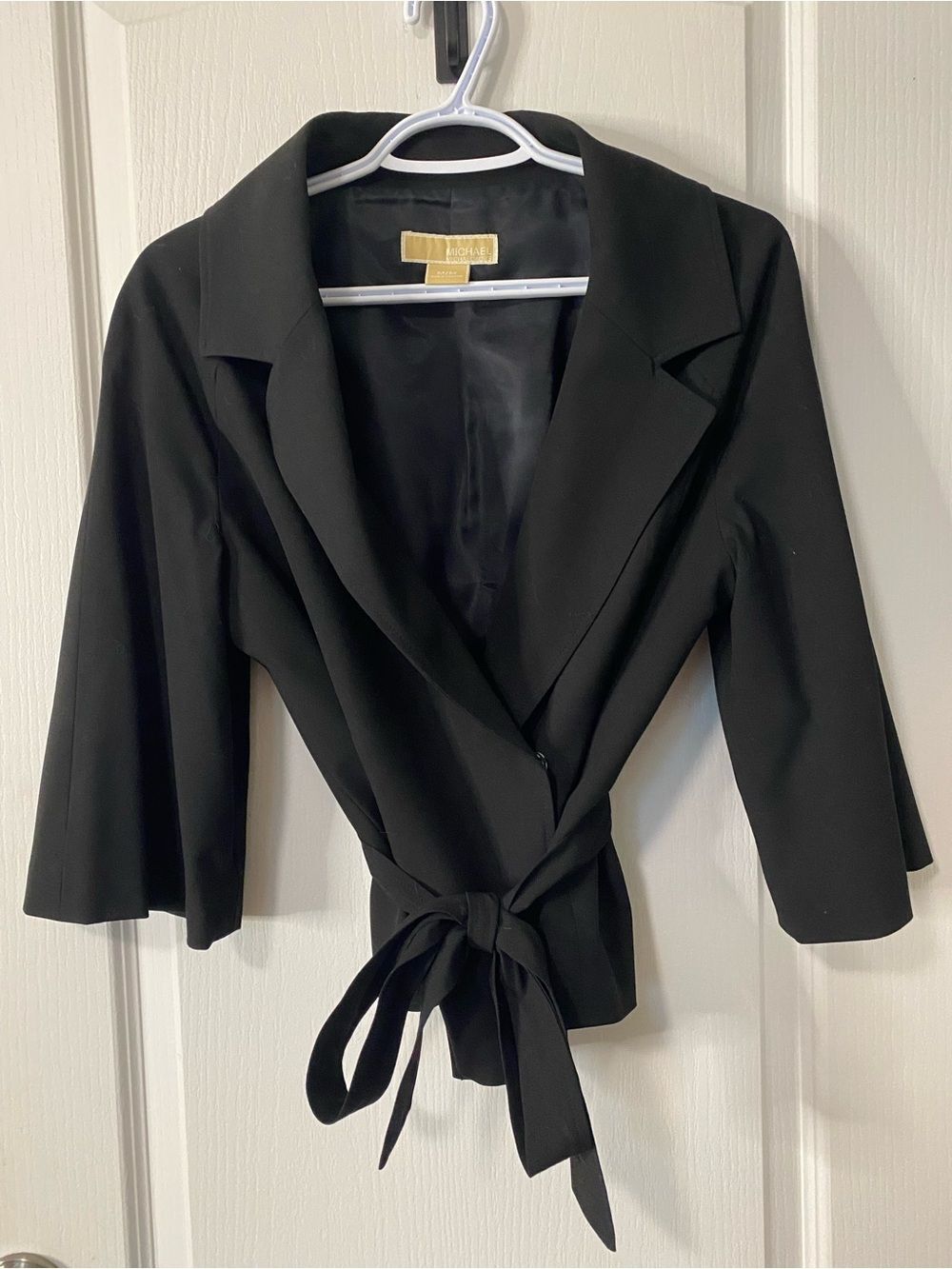 🛍️ Michael Kors Black Cropped Blazer with Belt - Picture 7 of 15